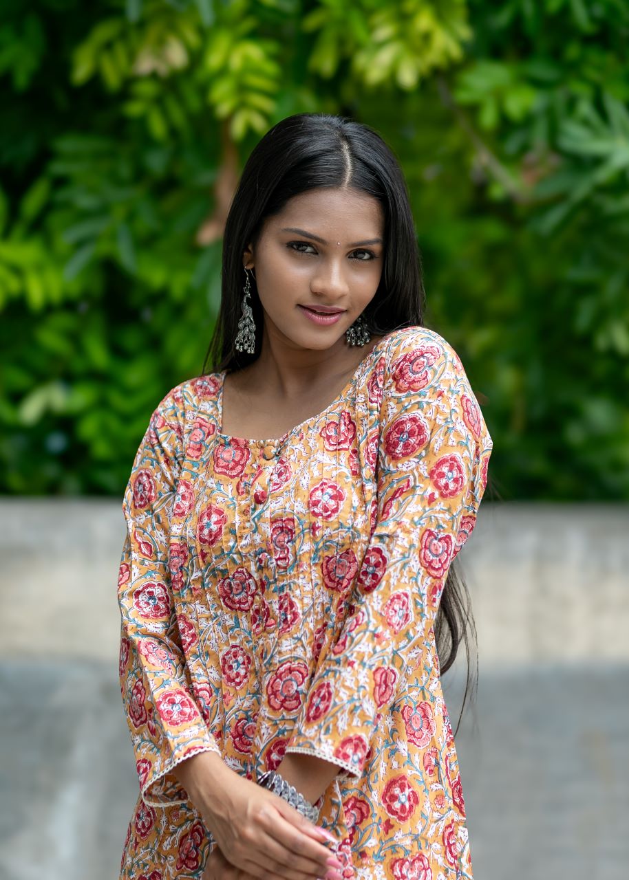 Alankrita Kurti 2e