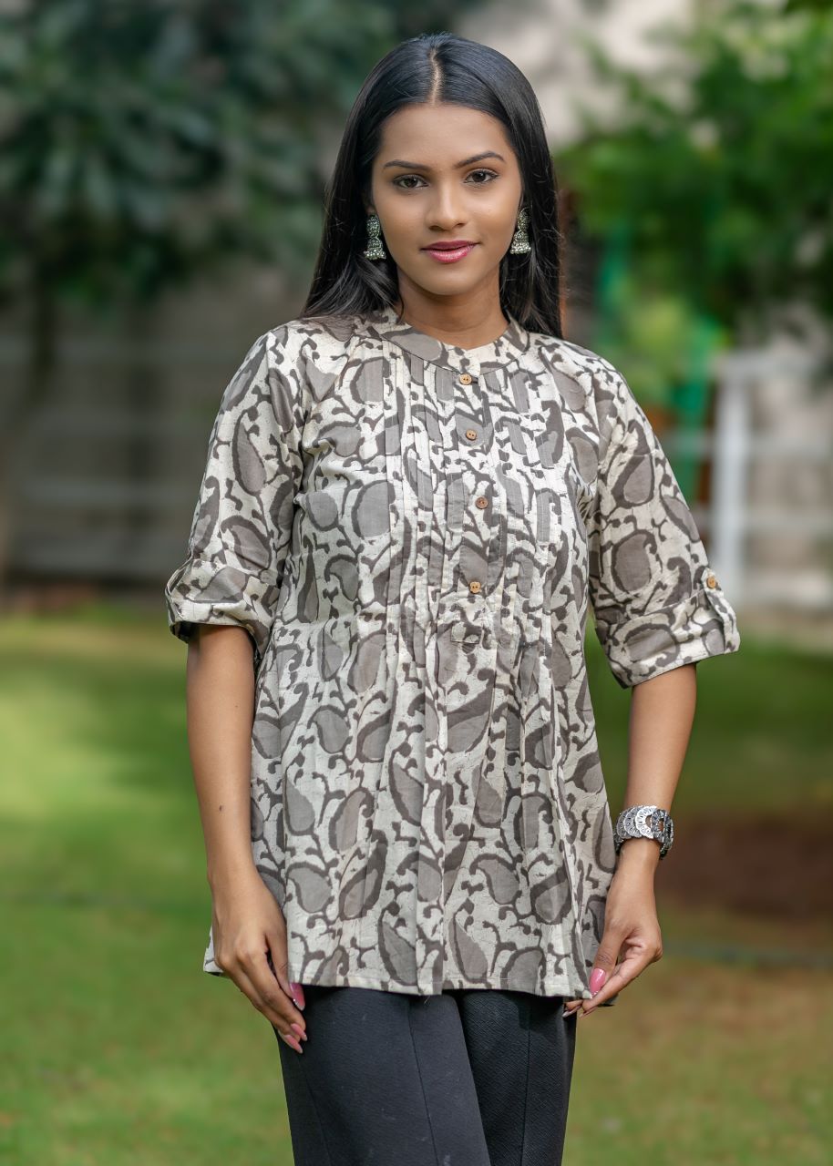 Polished Pleat Top 2c